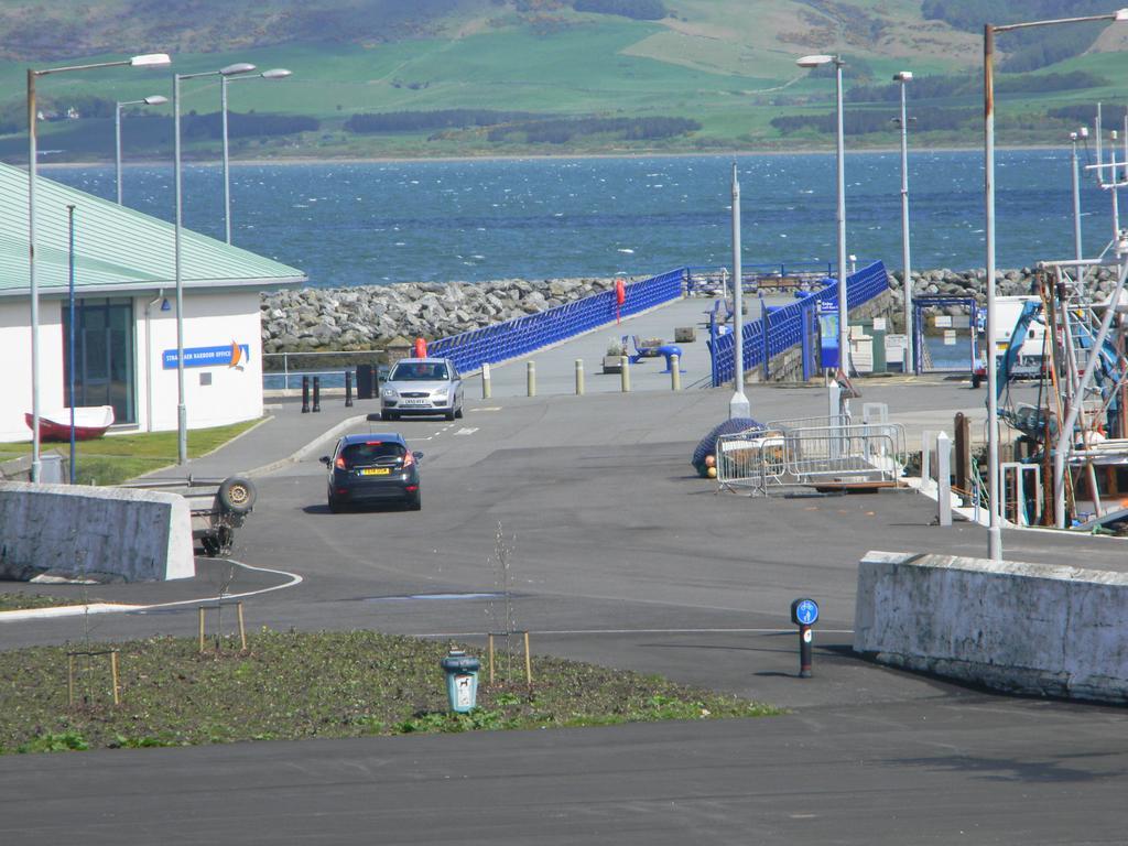 Harbour Lights Guesthouse Stranraer Bagian luar foto