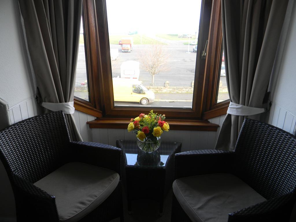 Harbour Lights Guesthouse Stranraer Bagian luar foto