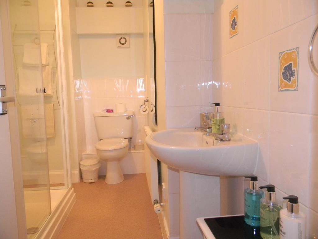 Harbour Lights Guesthouse Stranraer Bagian luar foto